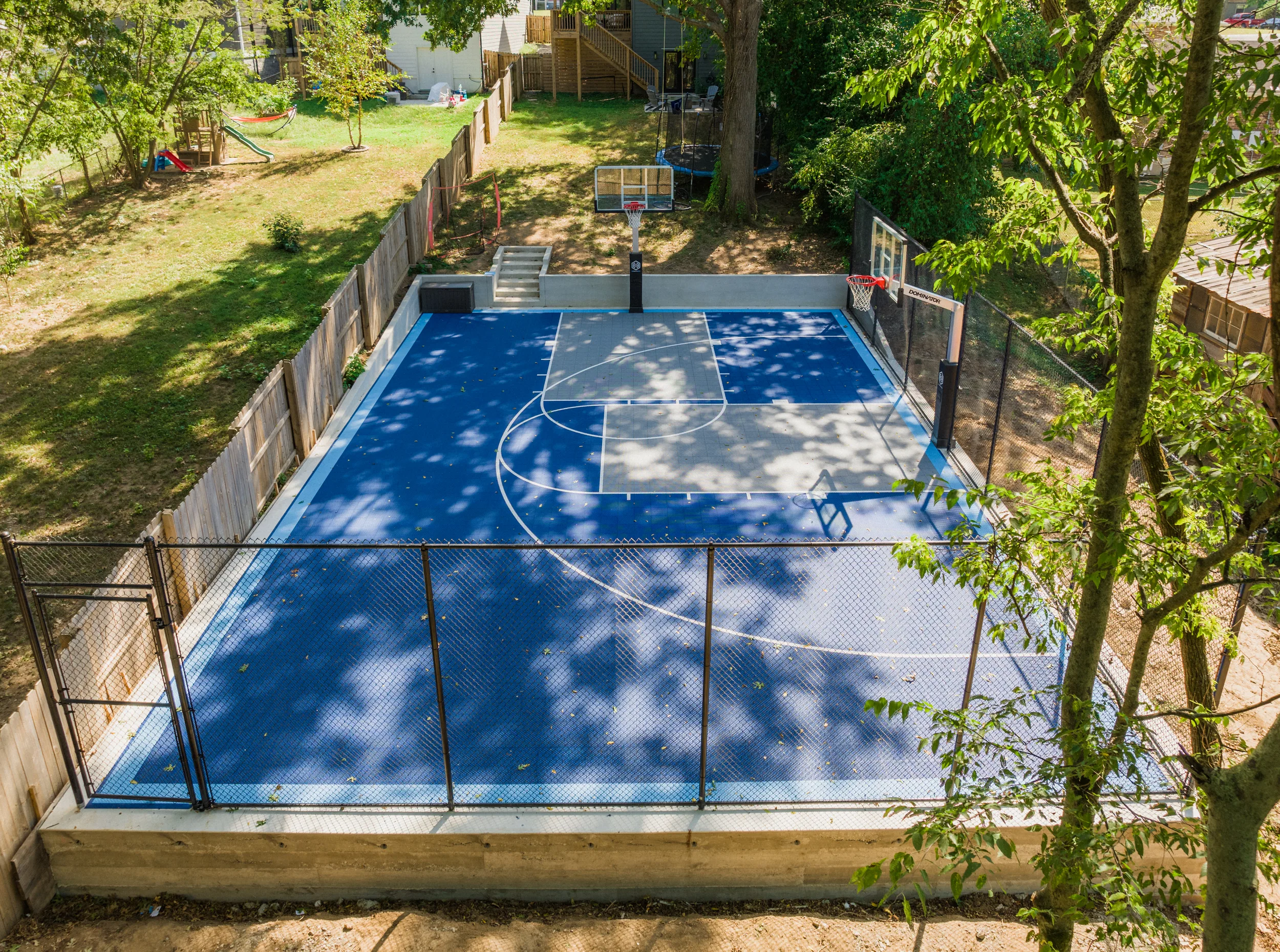 Private residence court 4