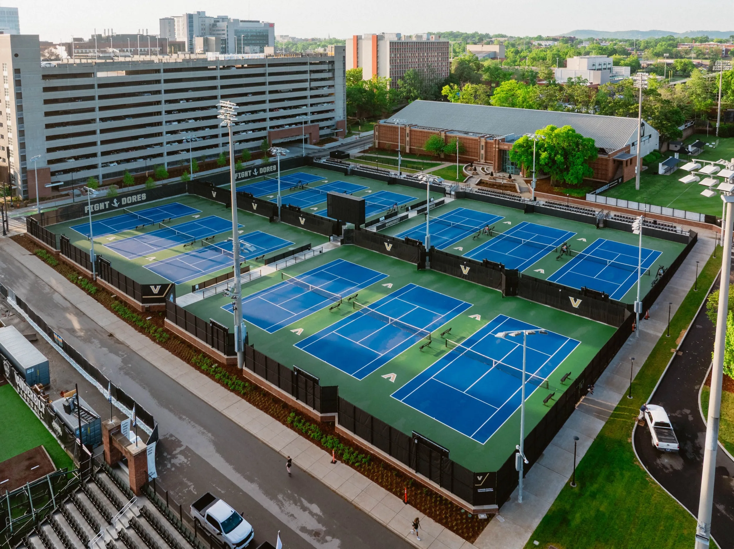 Vanderbilt Lummis Family Tennis Center — outdoor courts